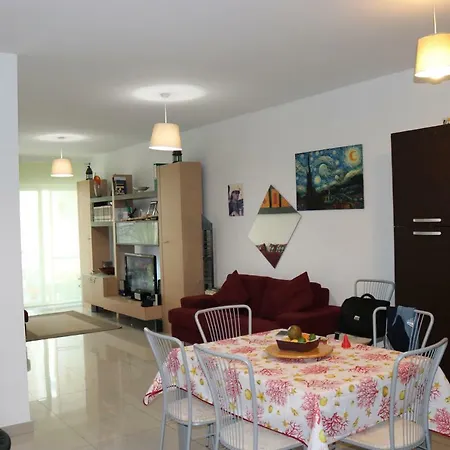 Δωμάτια σε οικογενειακή κατοικία Albatros Σεντ Πόλς Μπέι